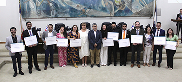 Tituladas y titulados de la primera generacion de estudiantes del Magíster en Salud Pública de la Usach